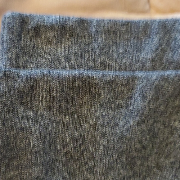 Slim fit skirt - Picture 2 of 3